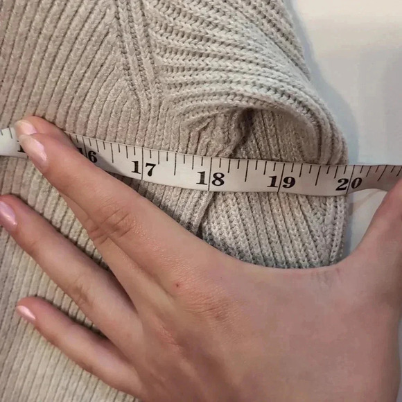 FREE PEOPLE Womens Allure Pullover V-Neck Sweater - Picture 6 of 8